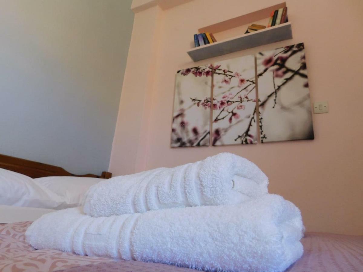 A Bright Home Away From Home Paralio Astros Ngoại thất bức ảnh